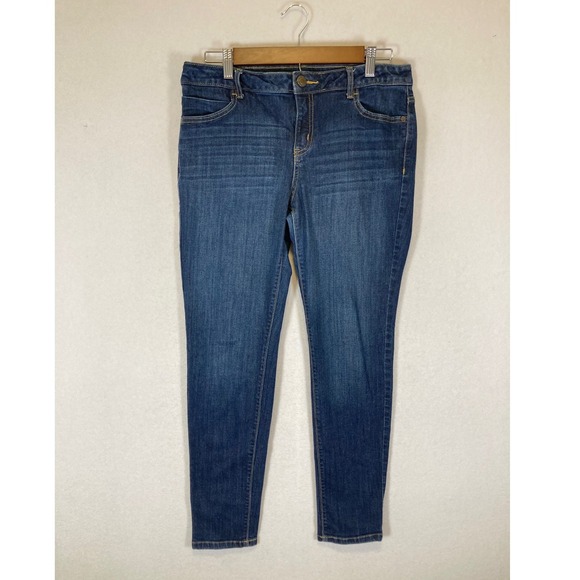 Simply Vera Vera Wang Denim - Classic‎ Simply Vera Vera Wang Women 8 Blue Mid Rise Skinny Stretch Denim Jeans